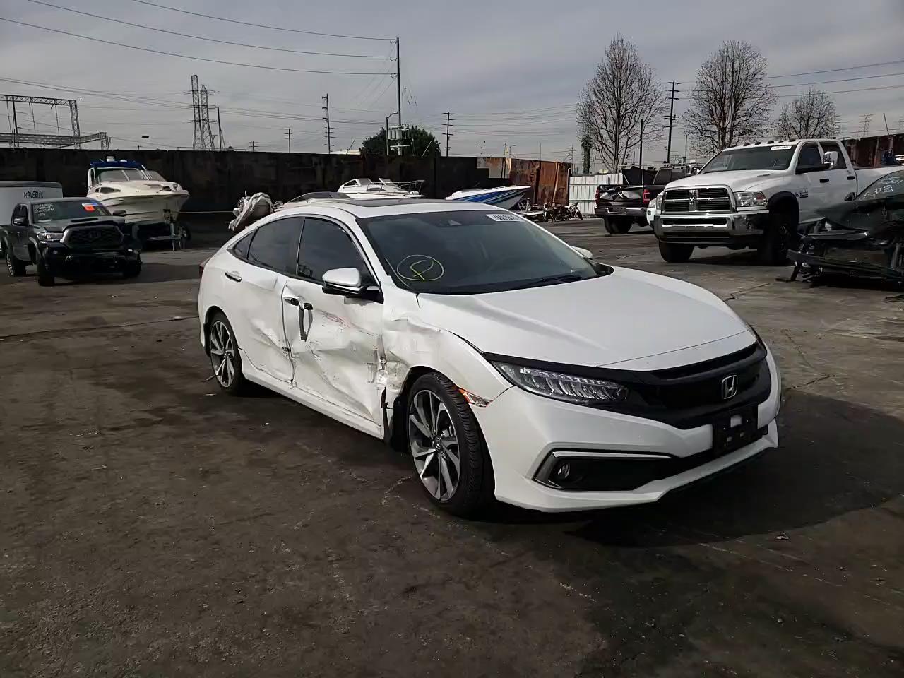2019 HONDA CIVIC TOUR - JHMFC1F97KX010028