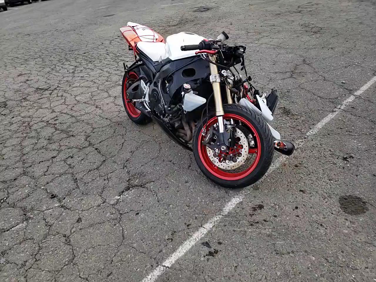 2009 SUZUKI GSX-R600 JS1GN7EA392100521