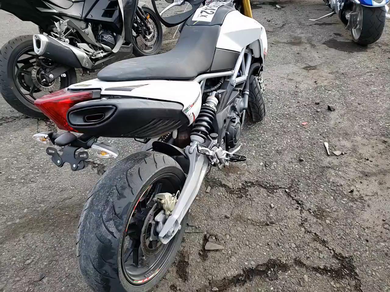 2014 APRILIA DORSODURO ZD4SMC017ES000164