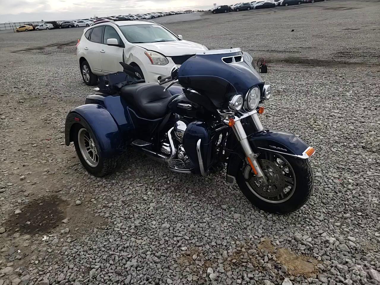 2014 HARLEY-DAVIDSON FLHTCUTG T 1HD1MAL13EB858575