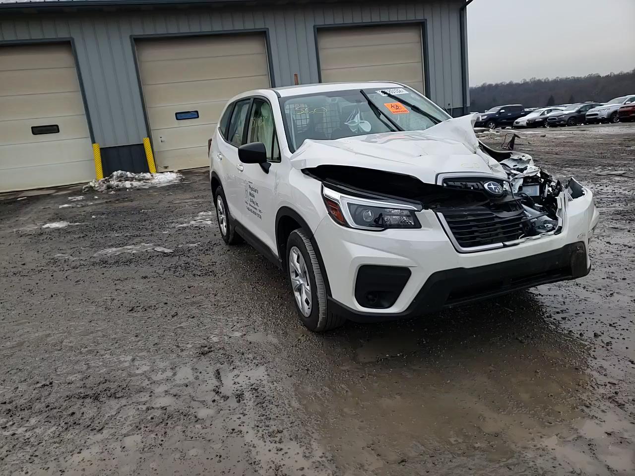 2021 SUBARU FORESTER JF2SKAAC6MH453744