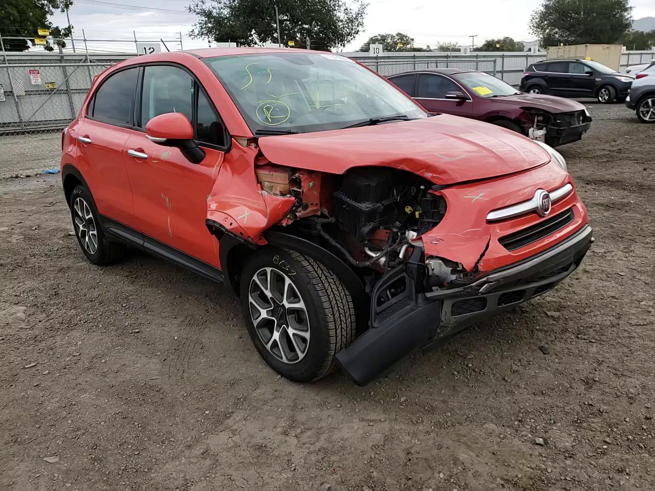 2016 FIAT 500X TREKK ZFBCFYCT1GP380681