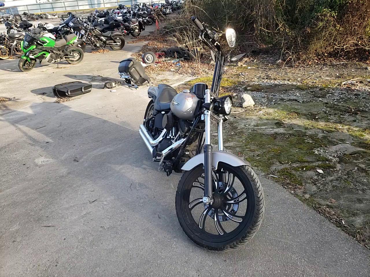 2007 HARLEY-DAVIDSON FXSTB 1HD1JA5157Y054591