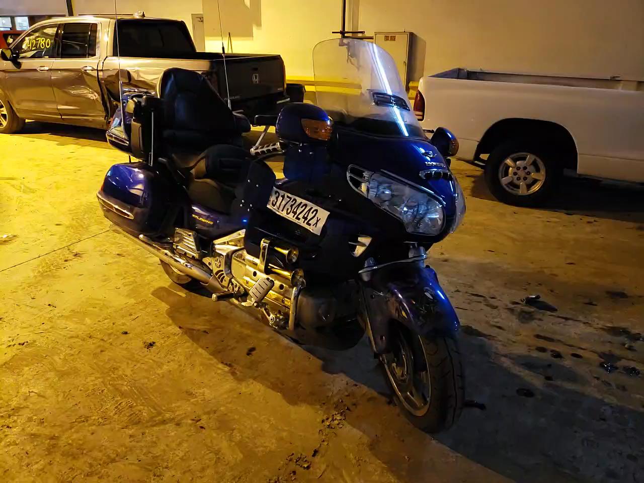 2005 HONDA GL1800 A 1HFSC47435A401372
