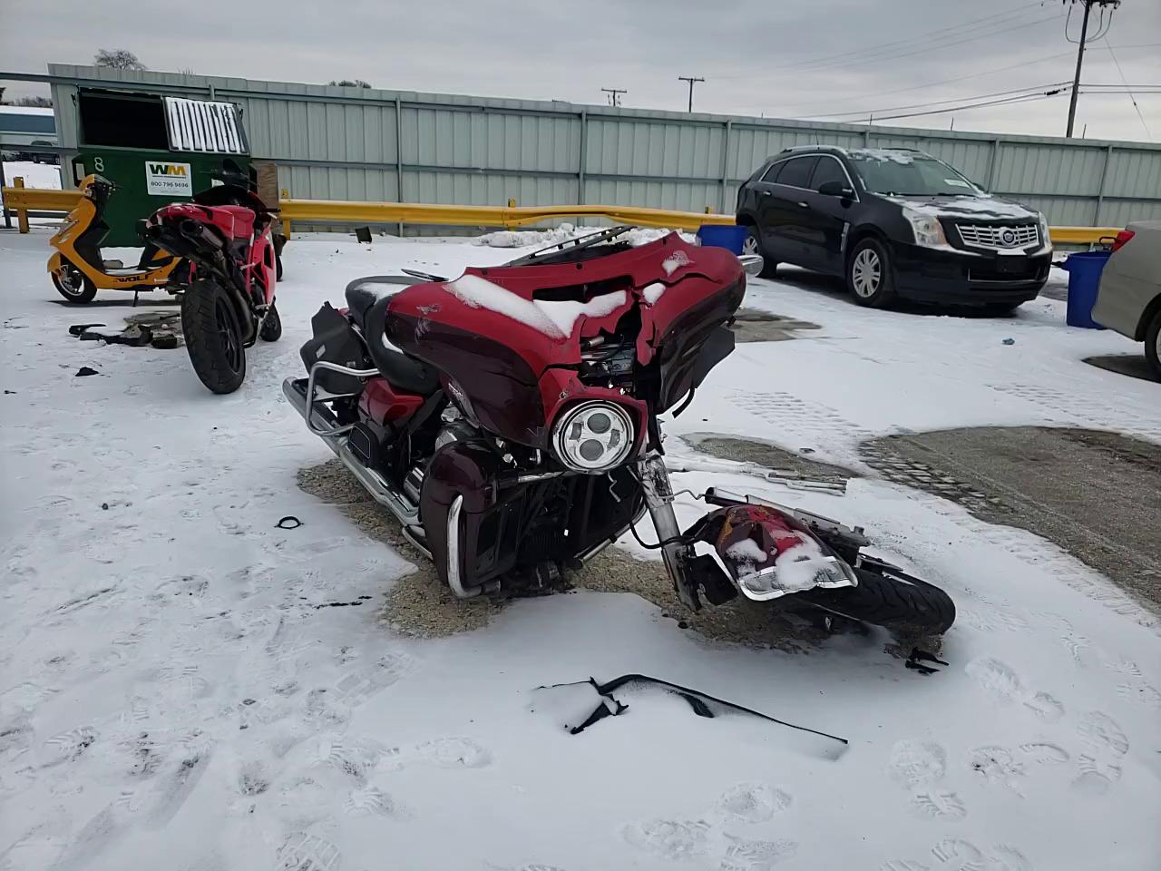 2019 HARLEY-DAVIDSON FLHTK 1HD1KEF19KB628592
