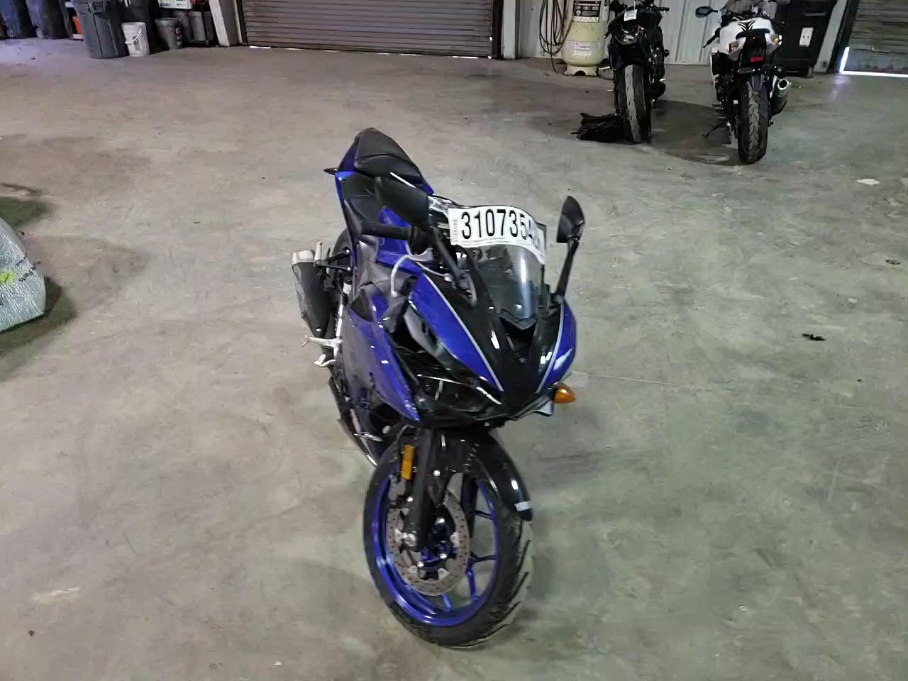2018 YAMAHA YZFR3 MH3RH06Y8JK017536