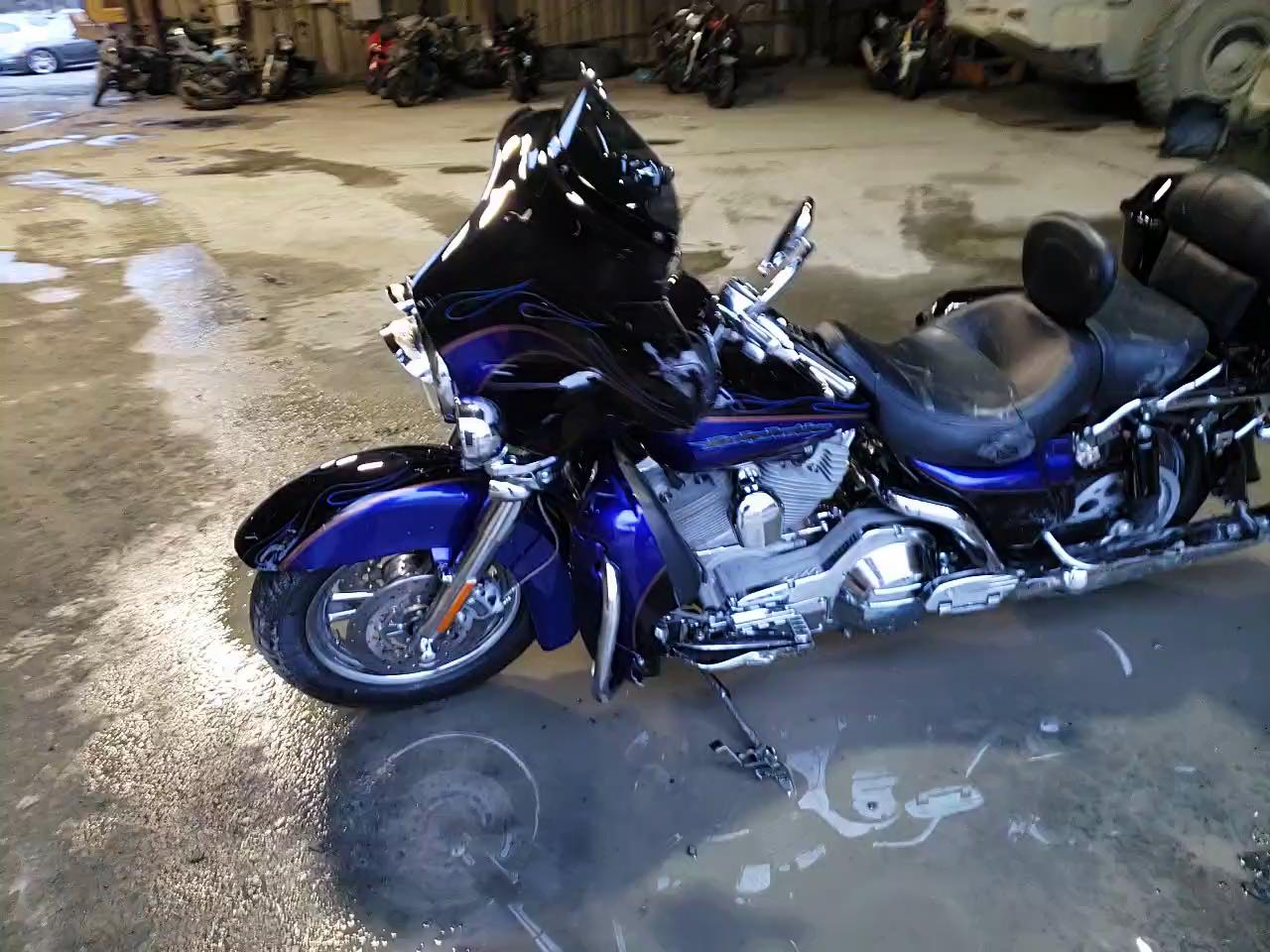 2004 HARLEY-DAVIDSON FLHTCSE 1HD1PJE114Y950624