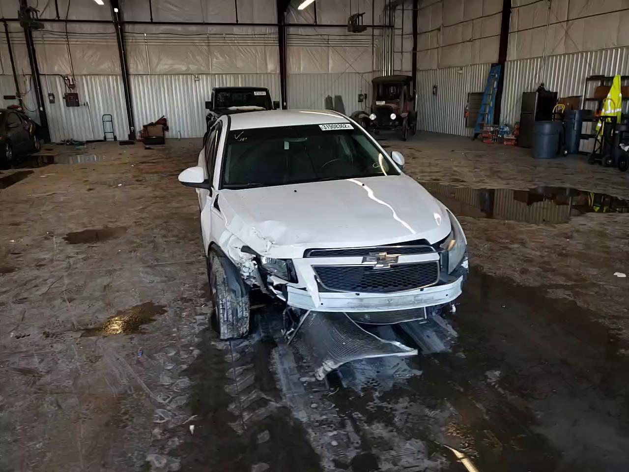 2014 CHEVROLET CRUZE LT - 1G1PC5SB3E7470001