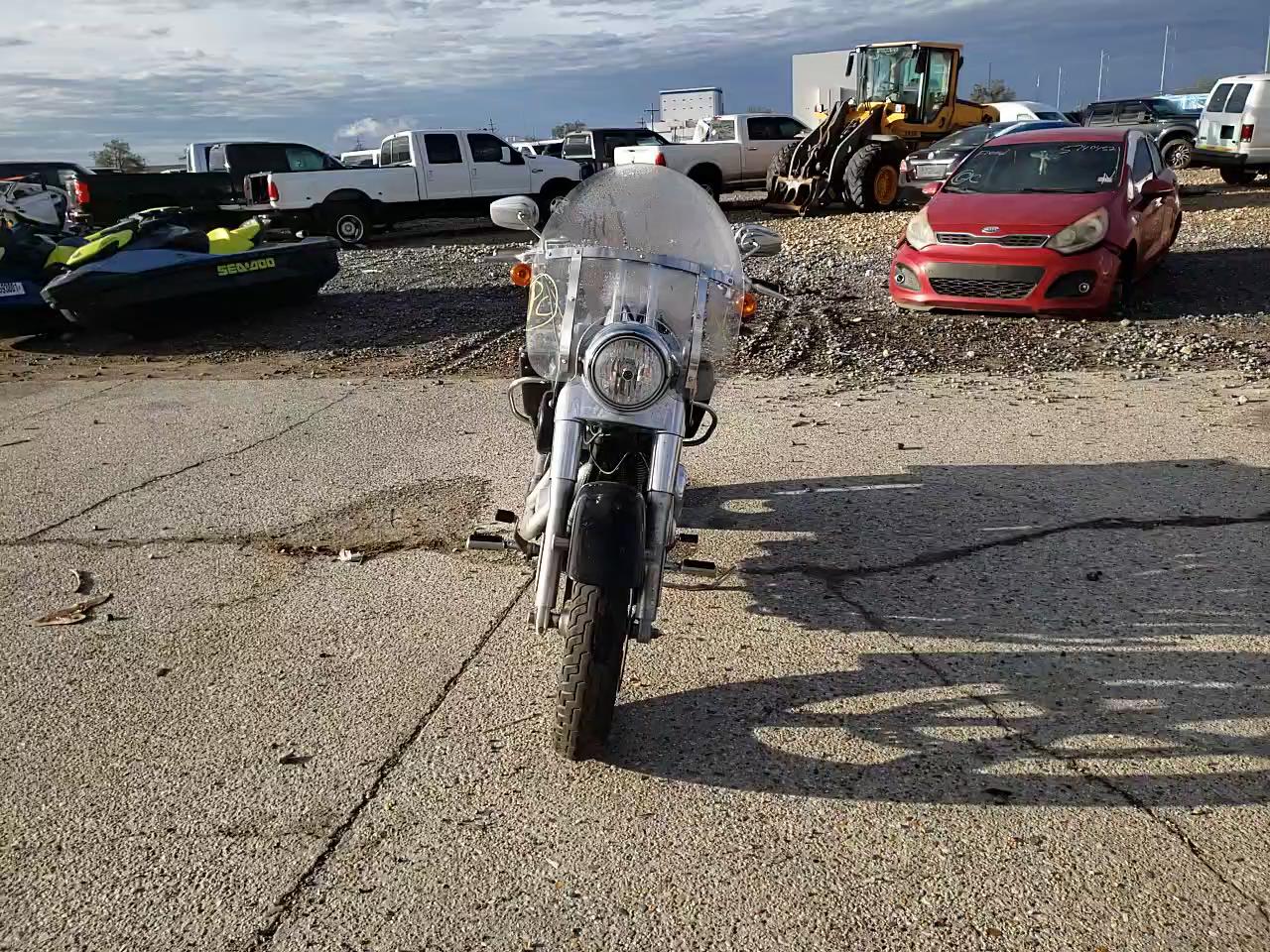 2016 HARLEY-DAVIDSON FLD SWITCH 1HD1GZM18GC323890