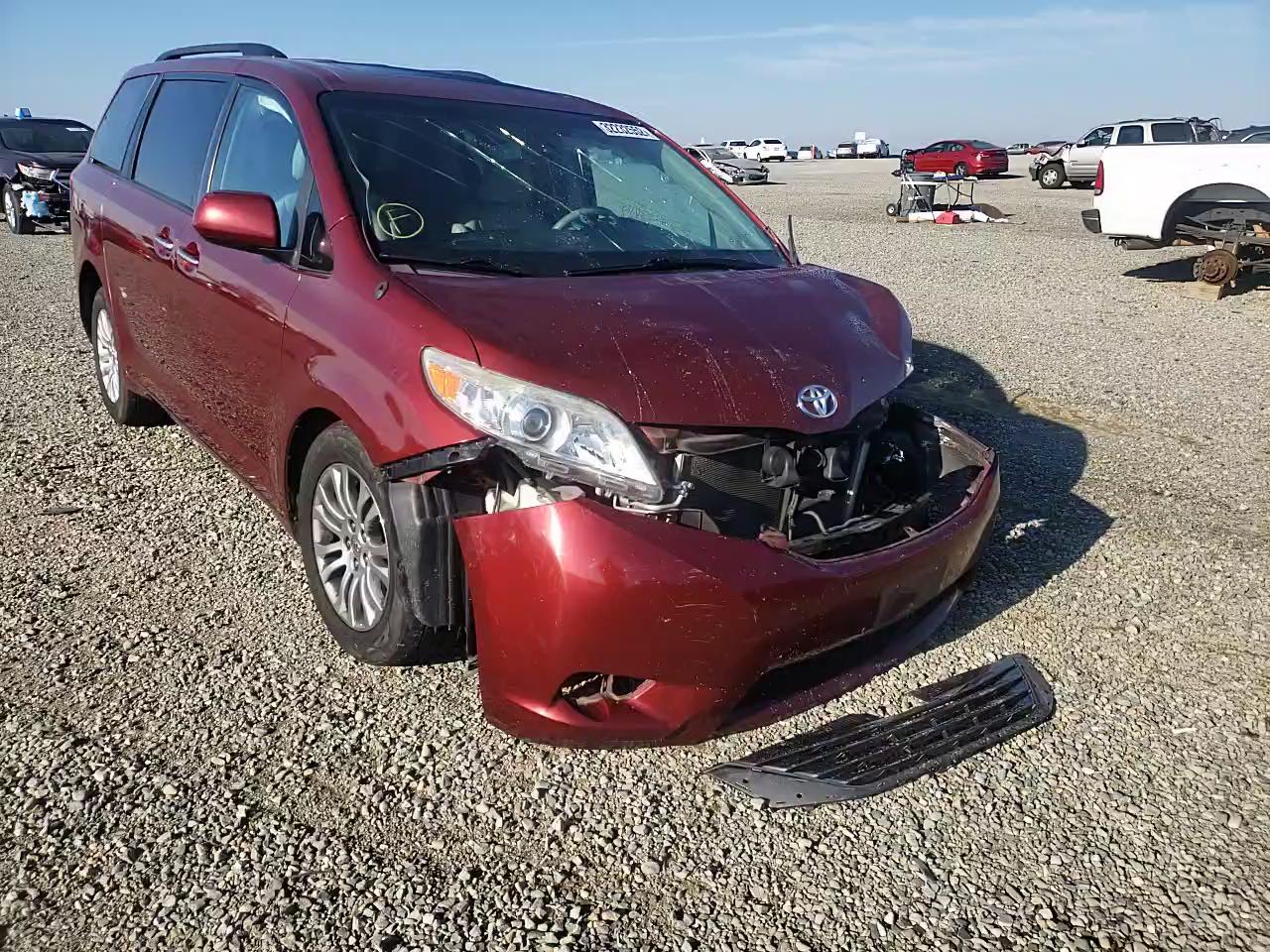 2014 TOYOTA SIENNA XLE - 5TDYK3DC0ES406285