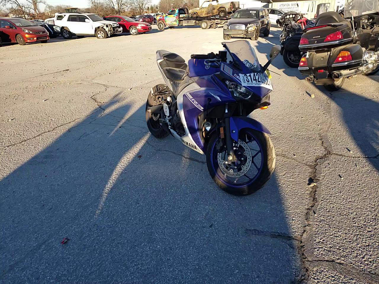2017 YAMAHA YZFR3 MH3RH06Y2HK015520