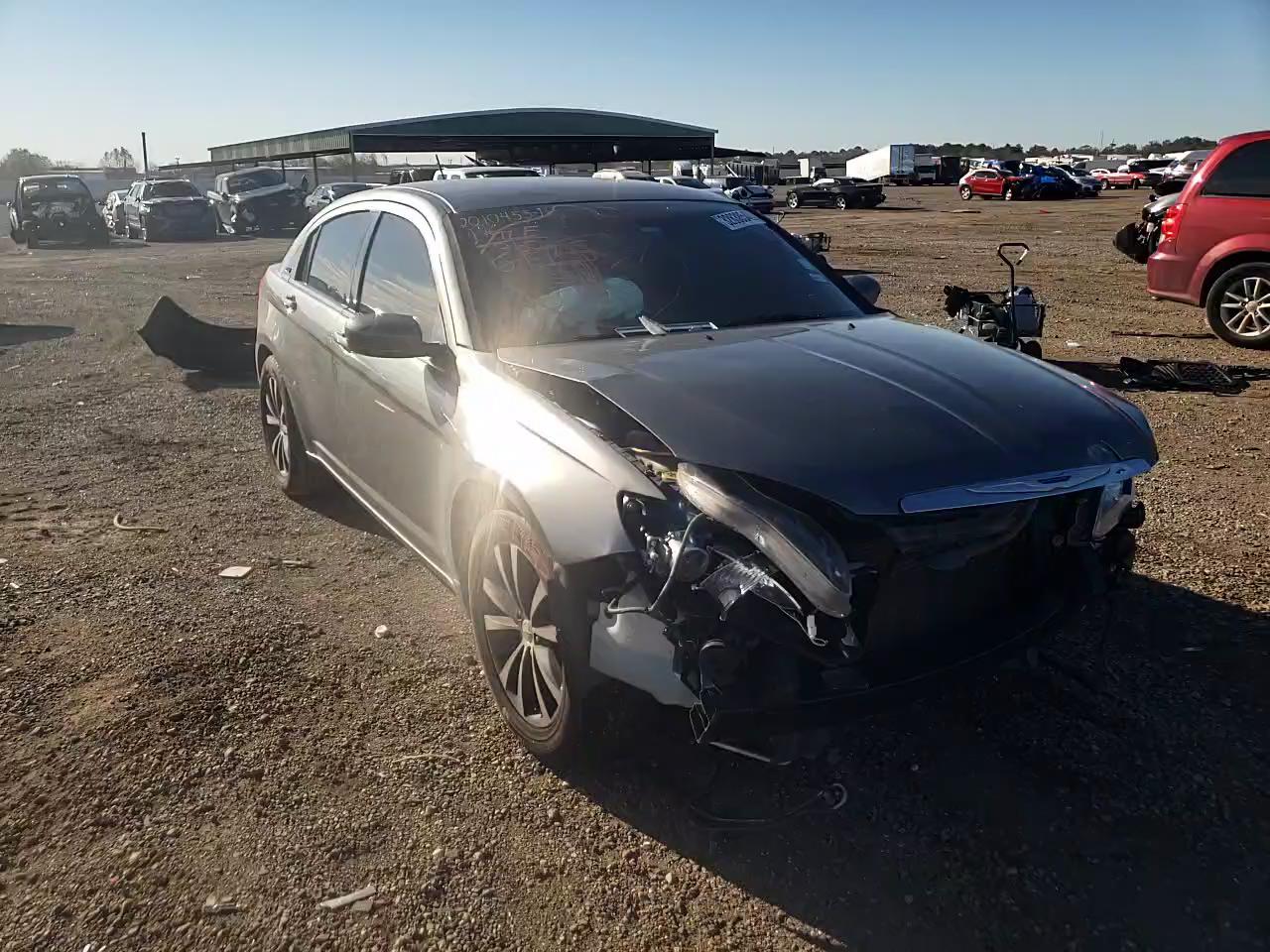 2013 CHRYSLER 200 TOURIN - 1C3CCBBB3DN609689