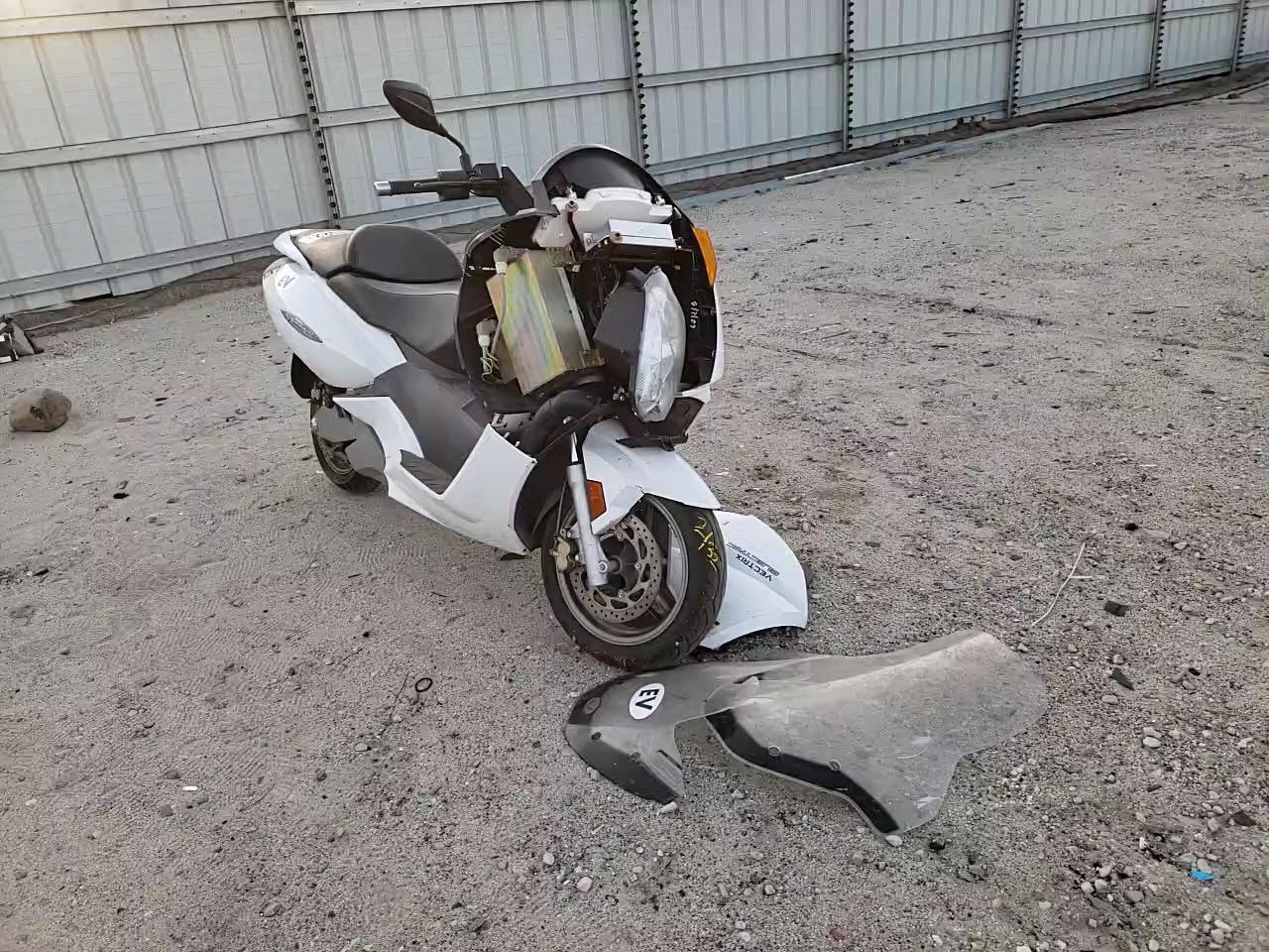 2012 VESPA 400 4M0A15BW1CN000227