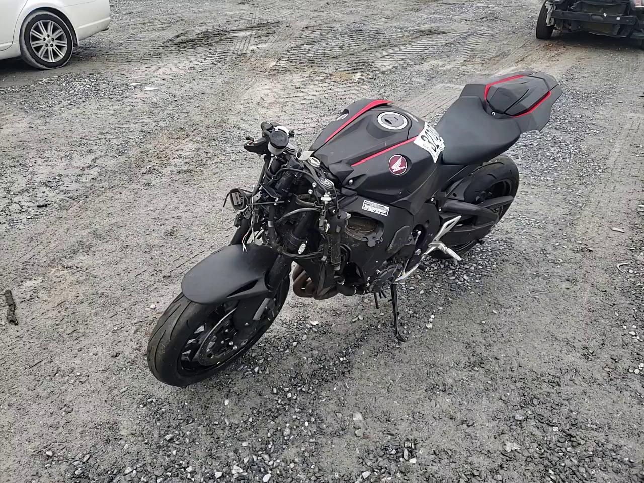 2017 HONDA CBR1000 RA JH2SC7756HK000814