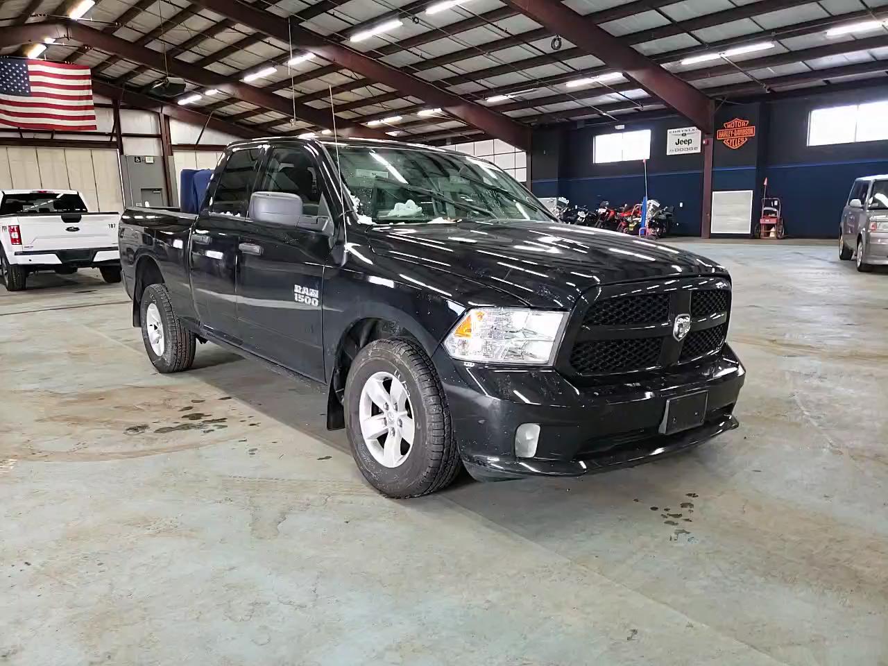 2018 RAM 1500 1C6RR7FG6JS191513