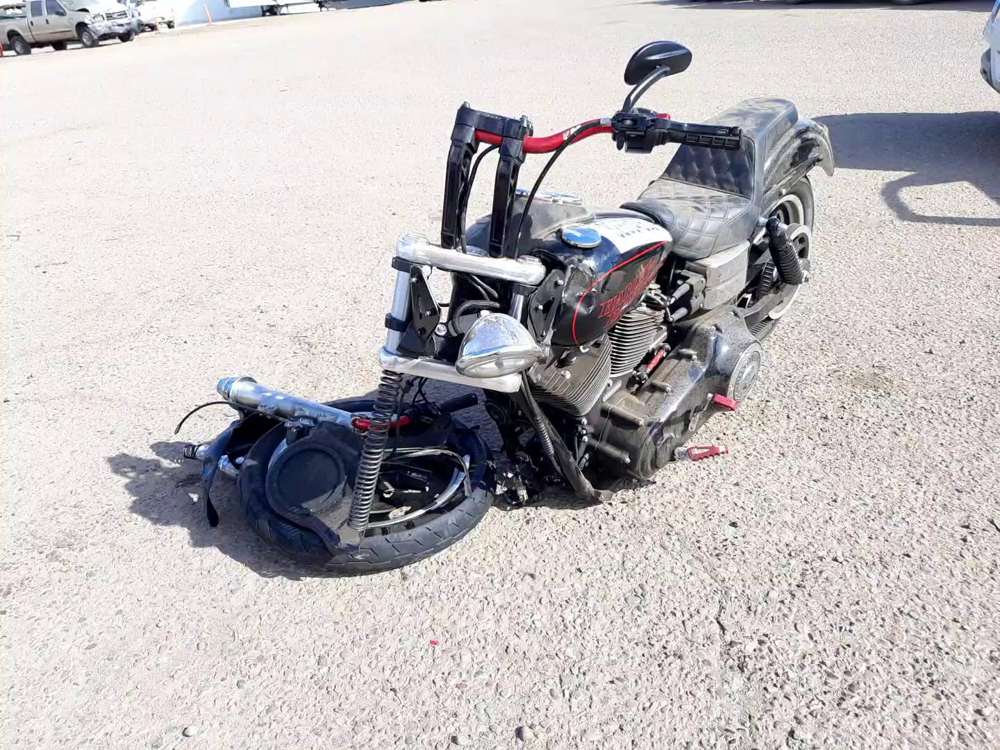 2015 HARLEY-DAVIDSON FXDL DYNA 1HD1GNM17FC324987