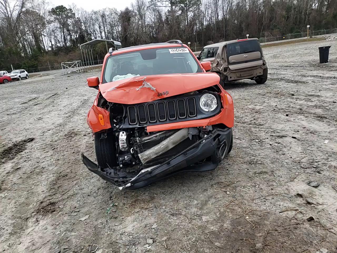 2016 JEEP RENEGADE L ZACCJABT0GPD33570