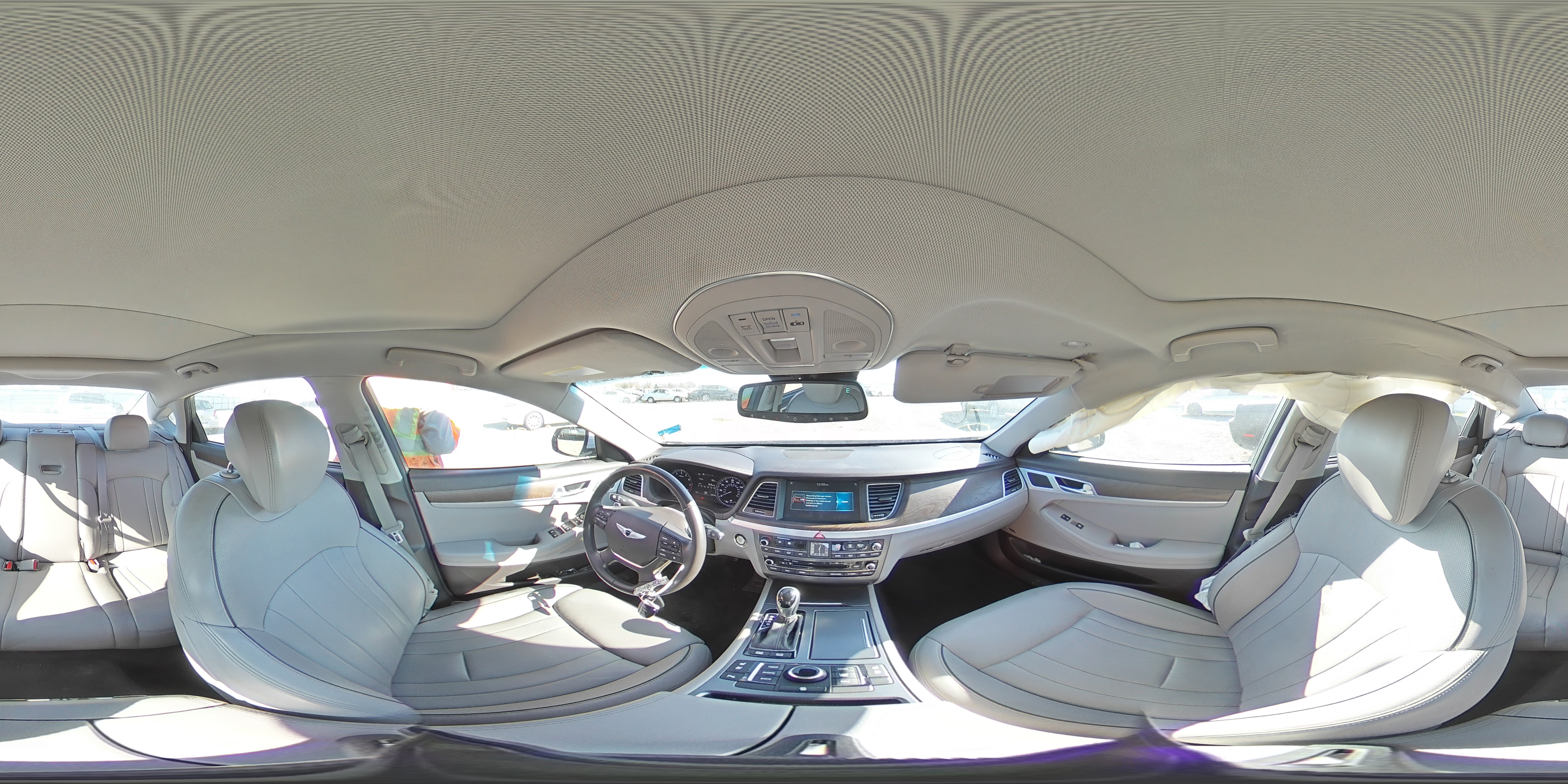 2015 HYUNDAI GENESIS 3. KMHGN4JE1FU069844
