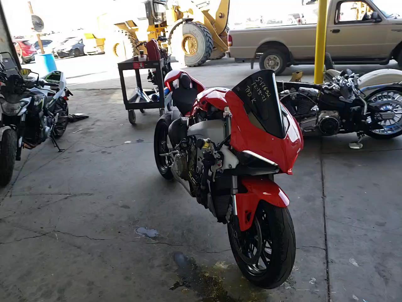 2019 DUCATI PANIGALE V ZDMDAGNW3KB004995