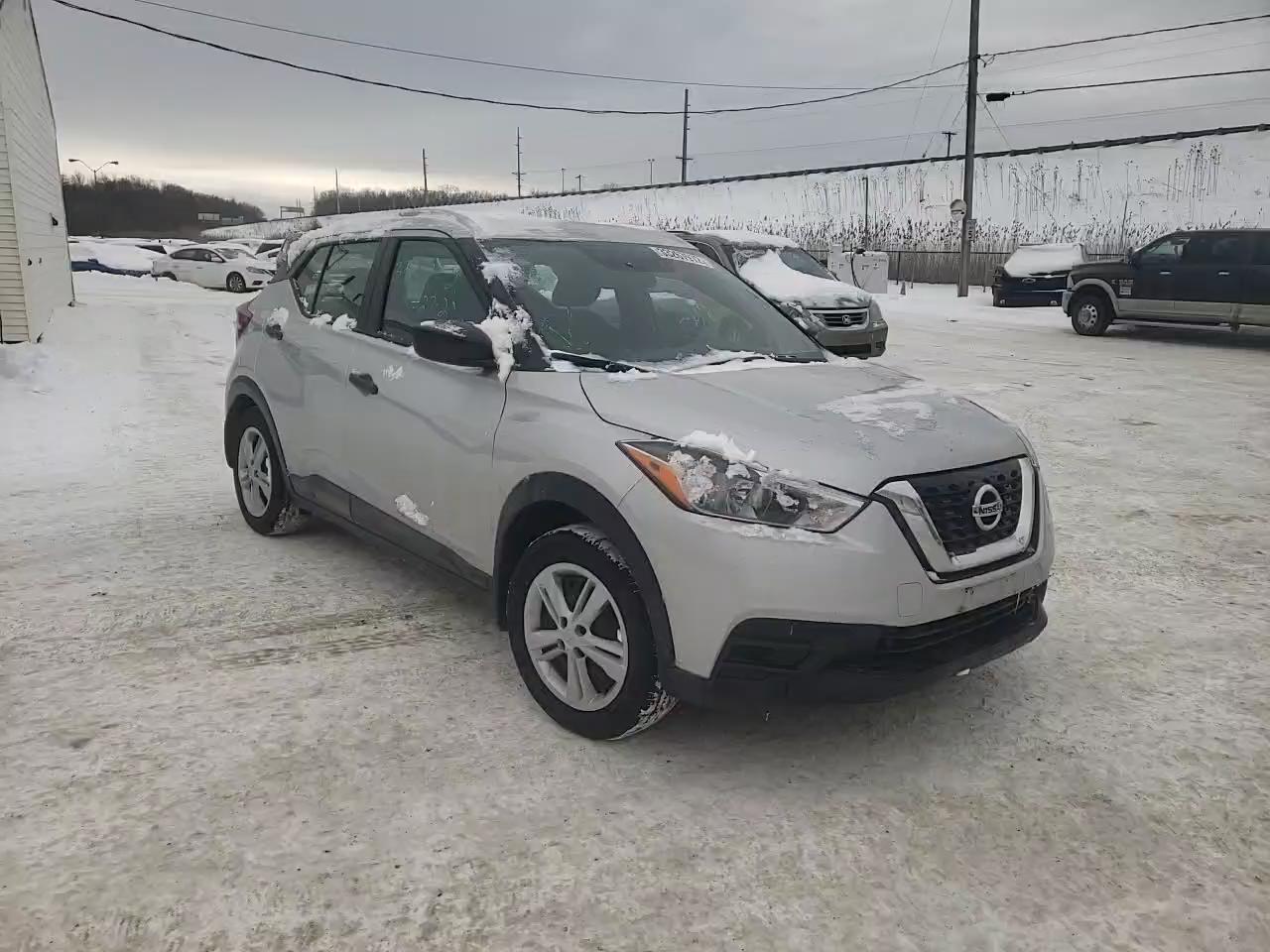 2018 NISSAN KICKS S 3N1CP5CUXJL532495