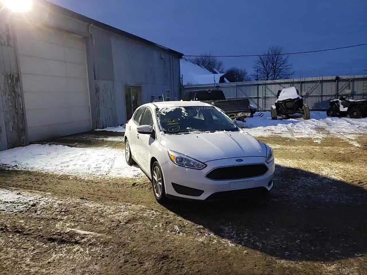 2017 FORD FOCUS SE 1FADP3K29HL216443
