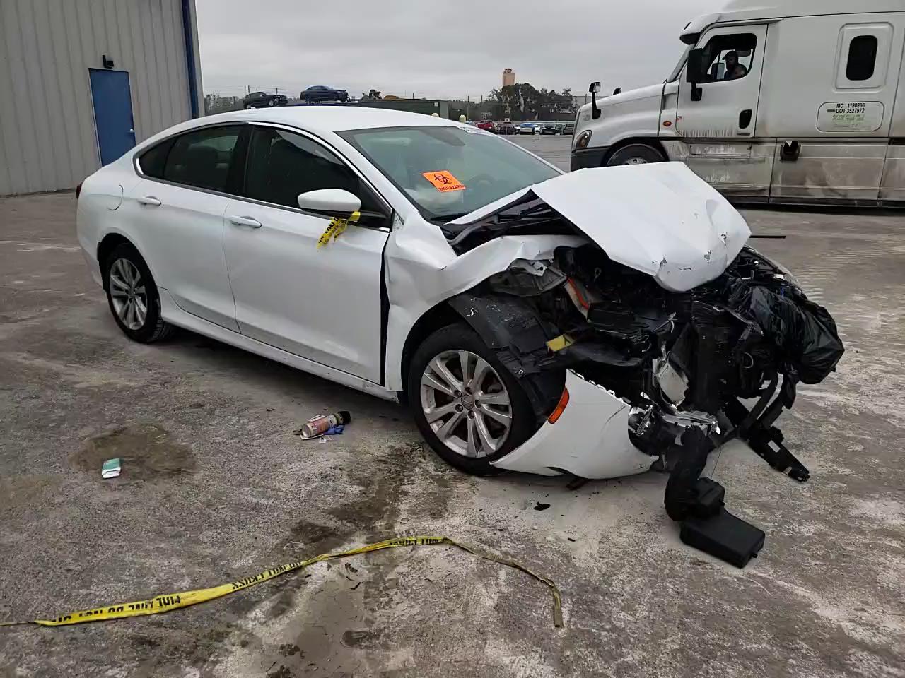 2016 CHRYSLER 200 LIMITE - 1C3CCCAB0GN195718