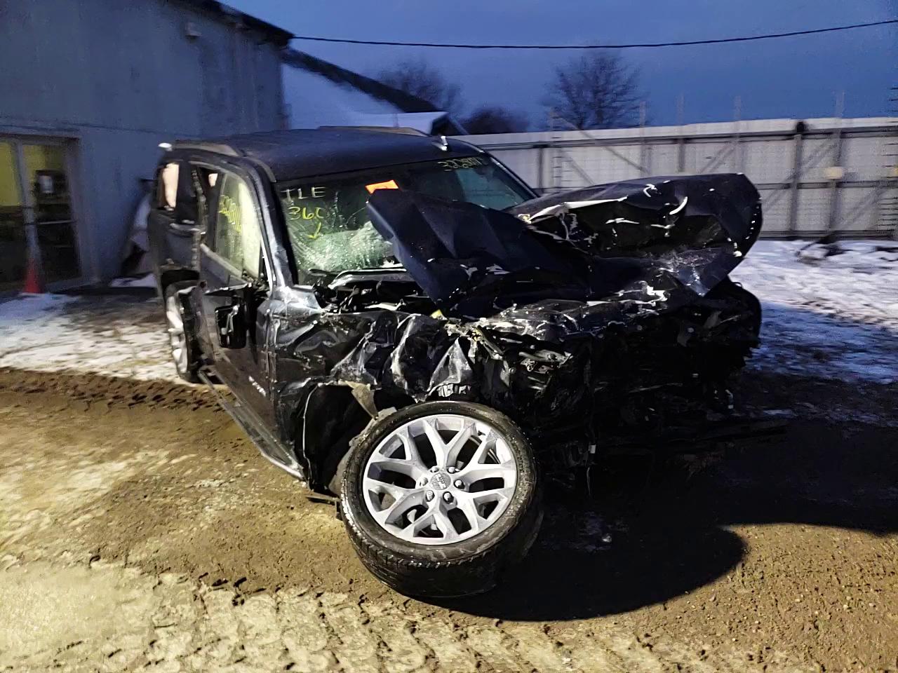 2018 GMC YUKON SLE 1GKS2AKC9JR389612