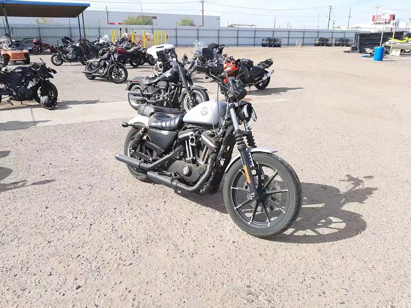 2020 HARLEY-DAVIDSON XL883 N 1HD4LE214LB410027