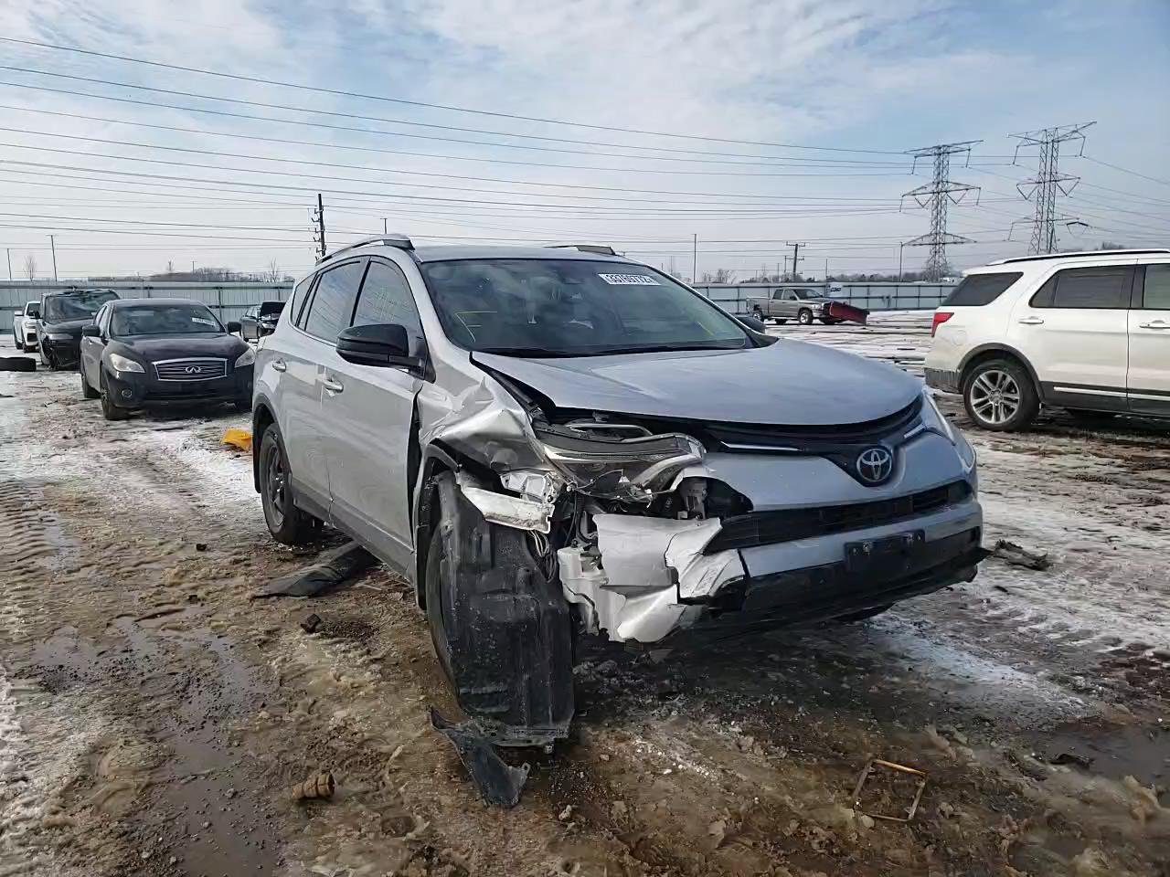 2018 TOYOTA RAV4 LE 2T3ZFREV0JW469360