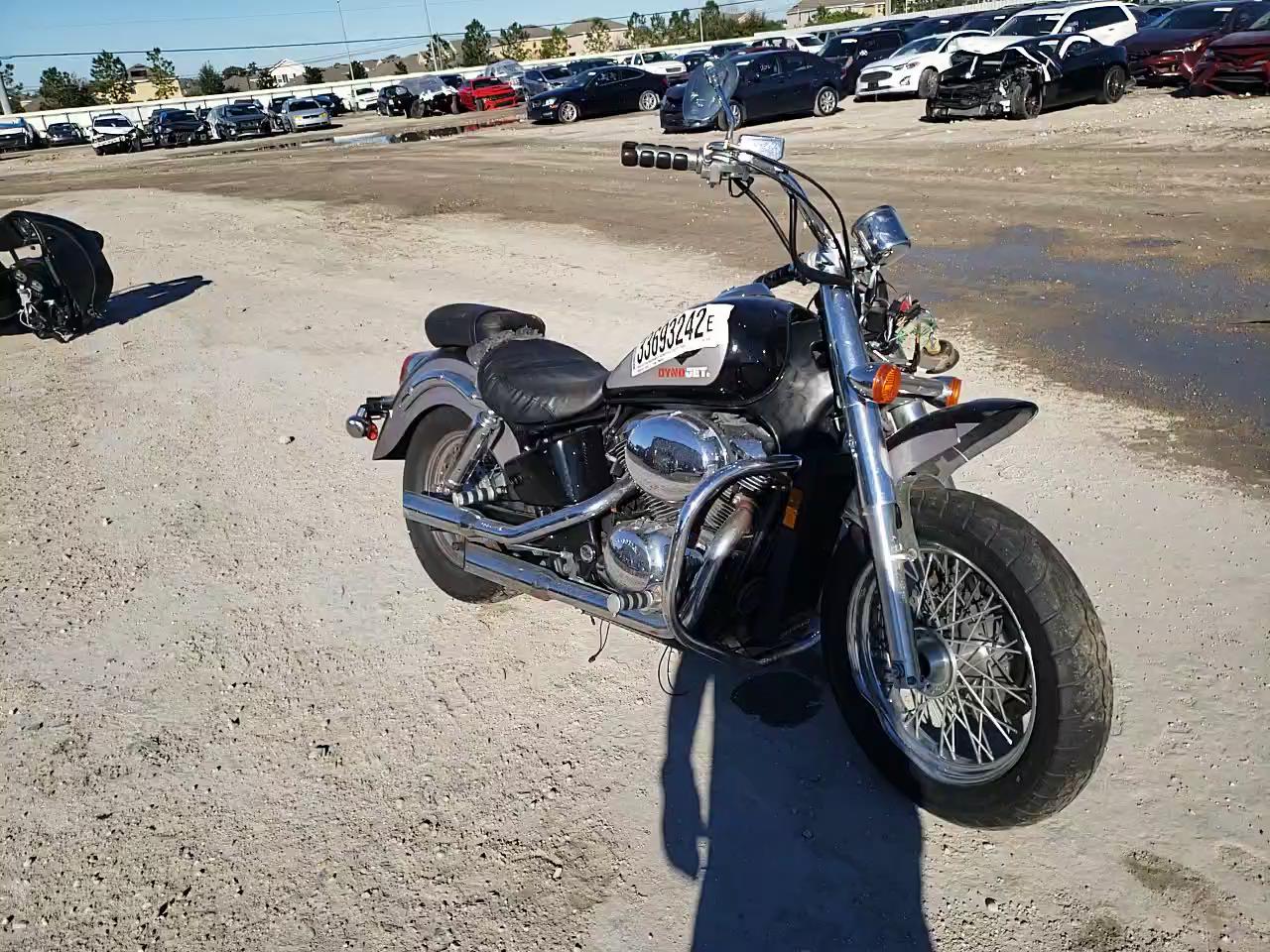 2000 HONDA VT750 CD2 JH2RC4466YK301951
