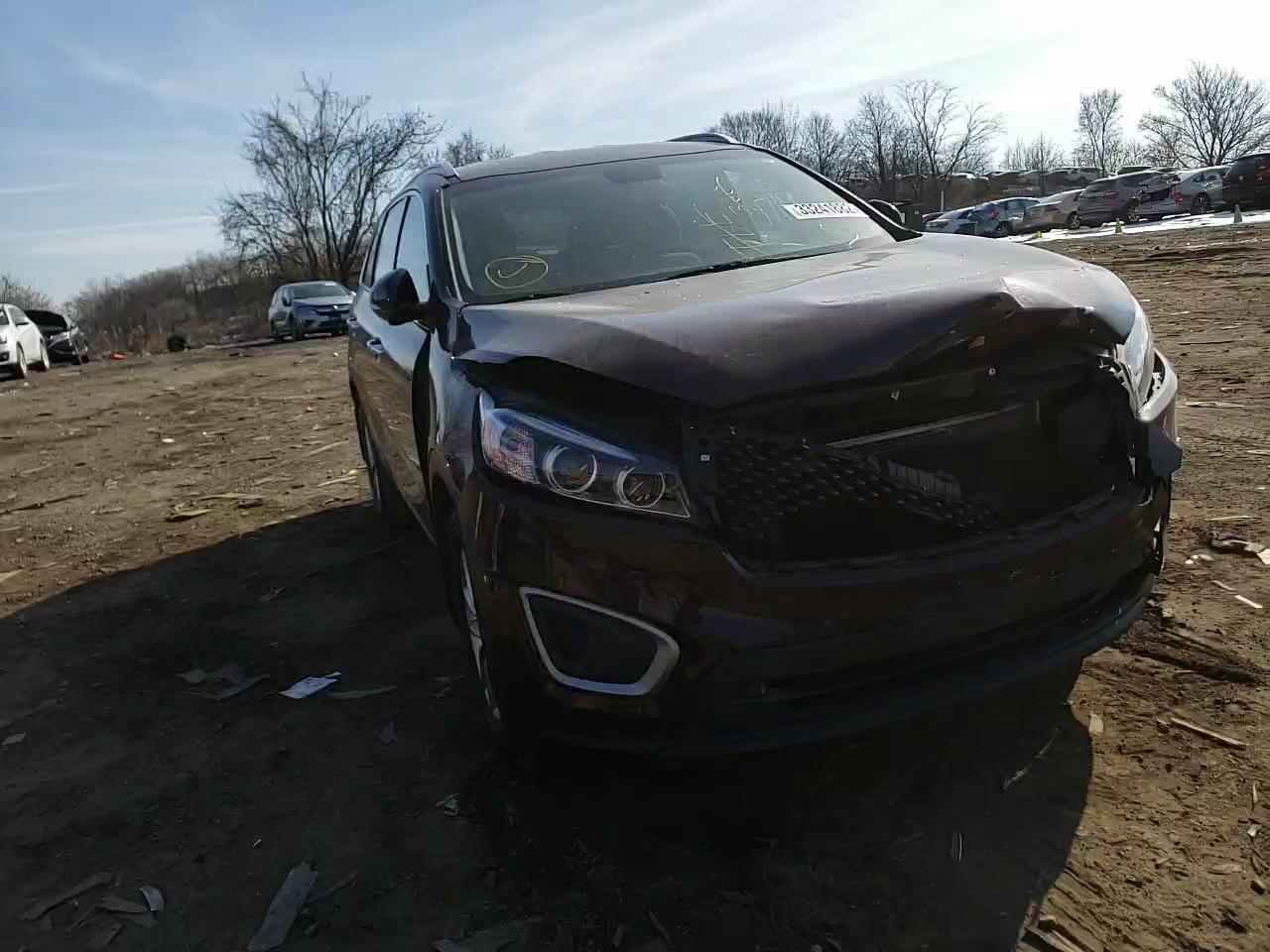 2017 KIA SORENTO LX 5XYPG4A37HG271279