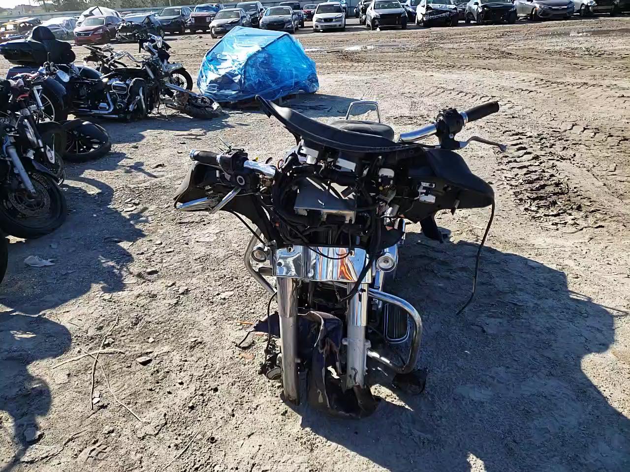 2007 HARLEY-DAVIDSON FLHX 1HD1KB4157Y690707