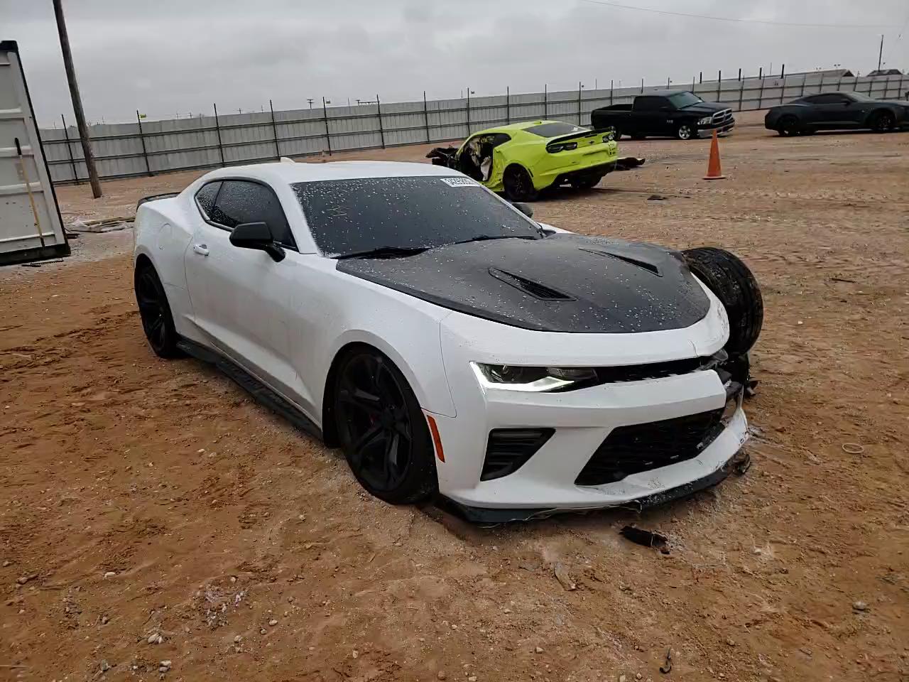 2018 CHEVROLET CAMARO SS 1G1FE1R78J0148022