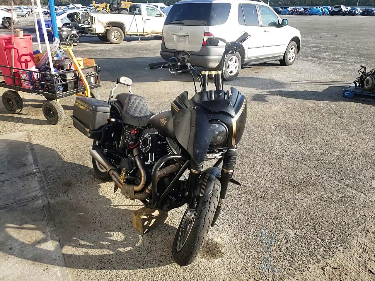 2017 HARLEY-DAVIDSON FXDB DYNA 1HD1GXM34HC309332