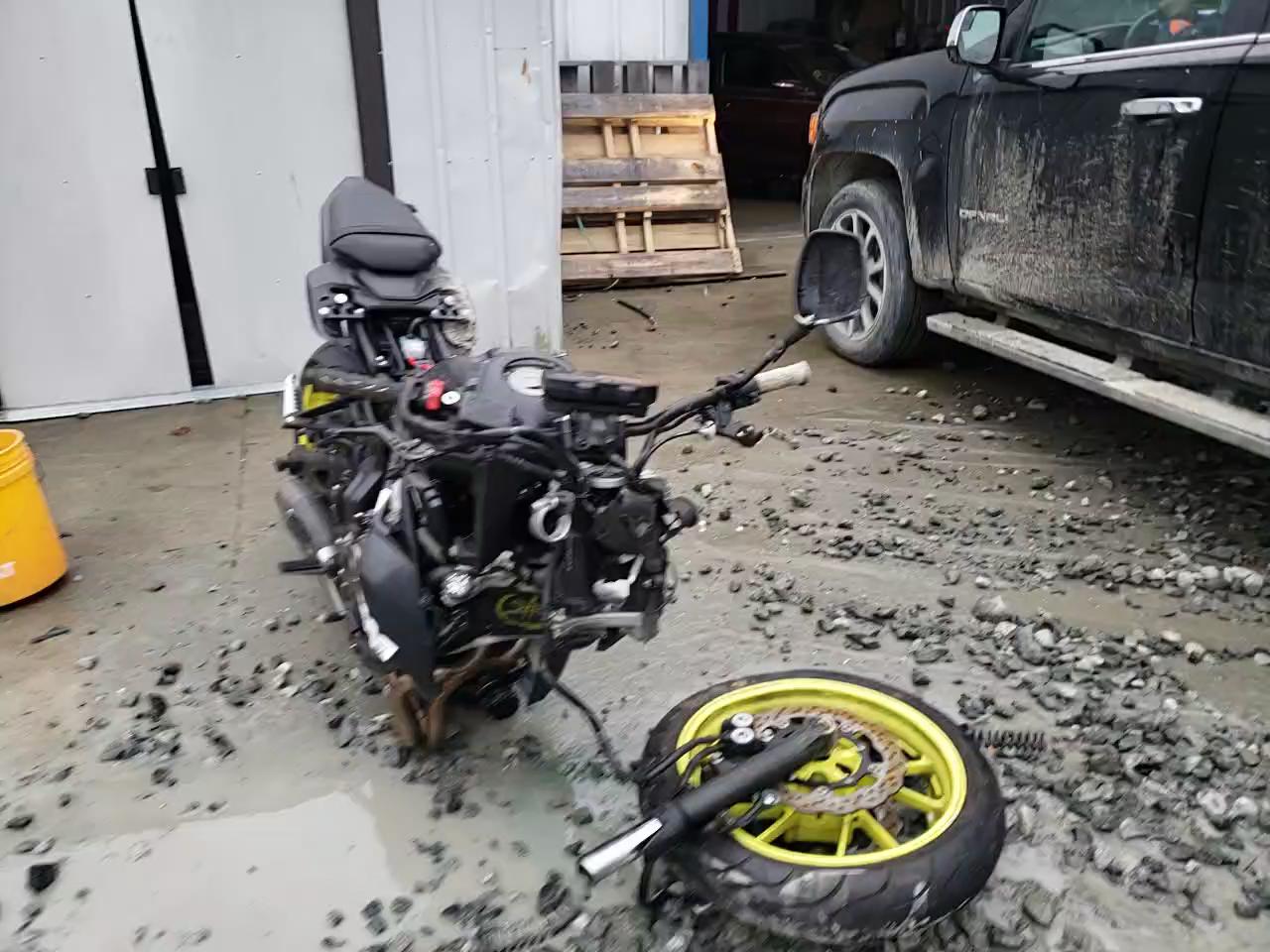 2016 YAMAHA FZ07 JYARM06E7GA010135