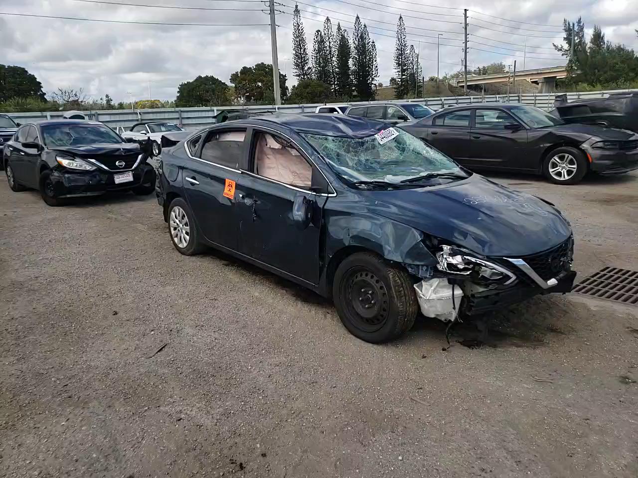 2017 NISSAN SENTRA S 3N1AB7AP1HY356187