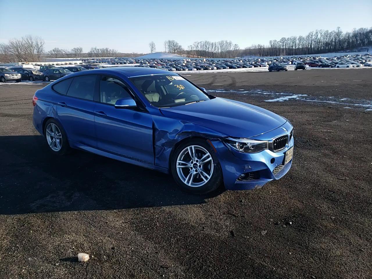 2018 BMW 330 XIGT WBA8Z9C50JG828852