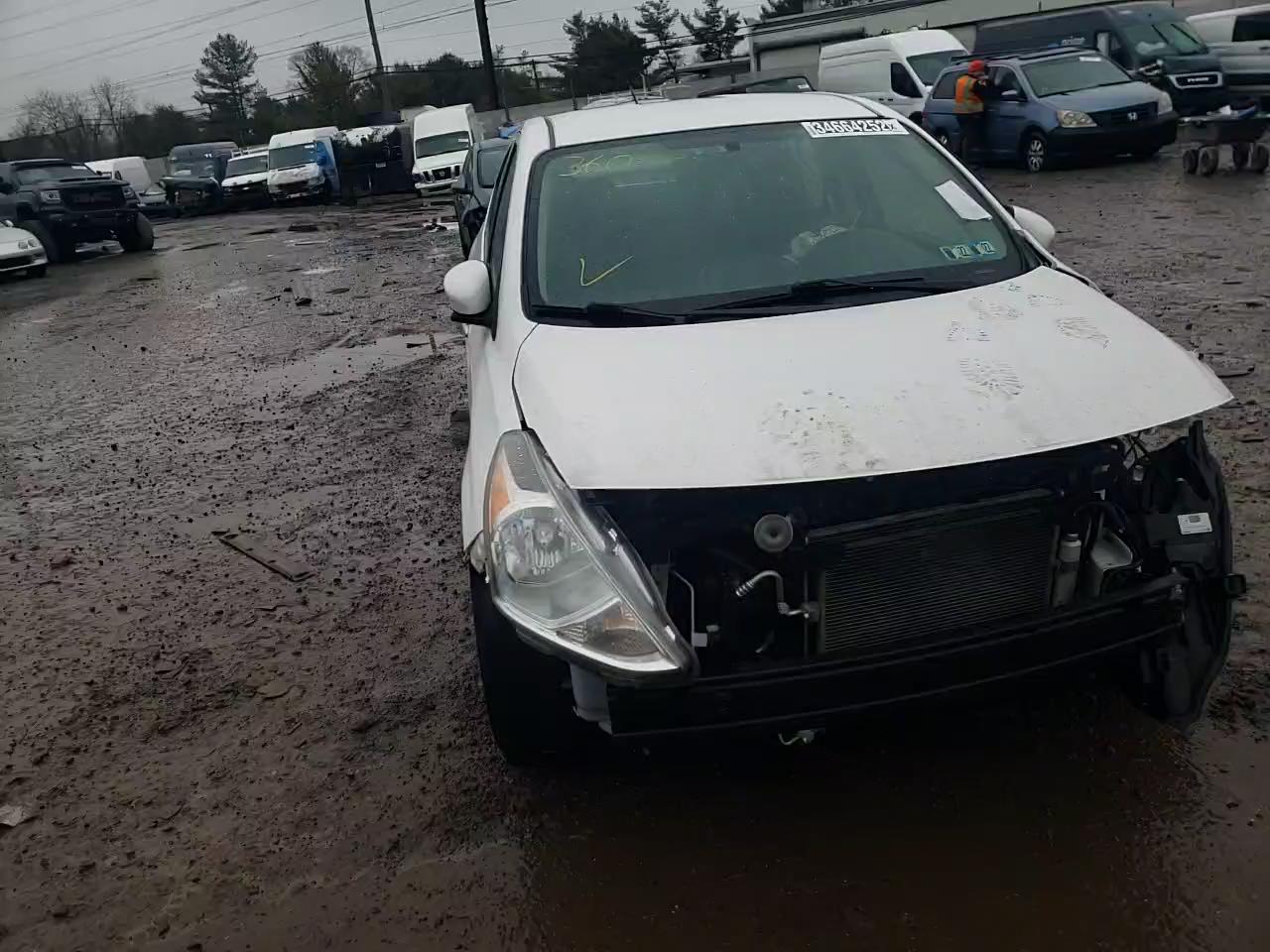 2018 NISSAN VERSA S - 3N1CN7AP7JK408611