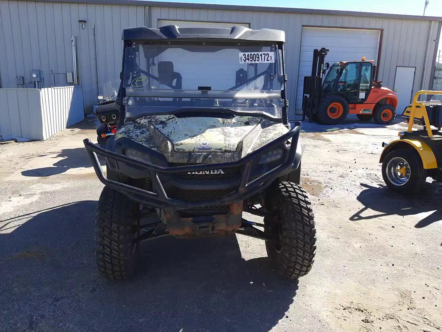 2017 HONDA SXS1000 M5 1HFVE0469H4100209