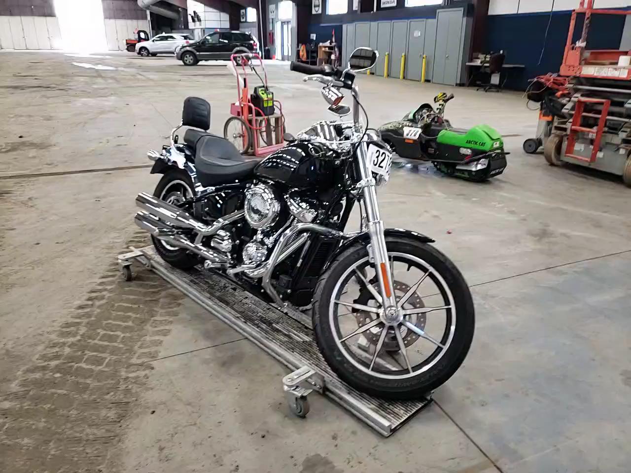 2019 HARLEY-DAVIDSON FXLR 1HD1YNJ20KB058447