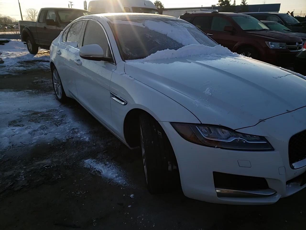 2017 JAGUAR XF PRESTIG SAJBK4BVXHCY29284