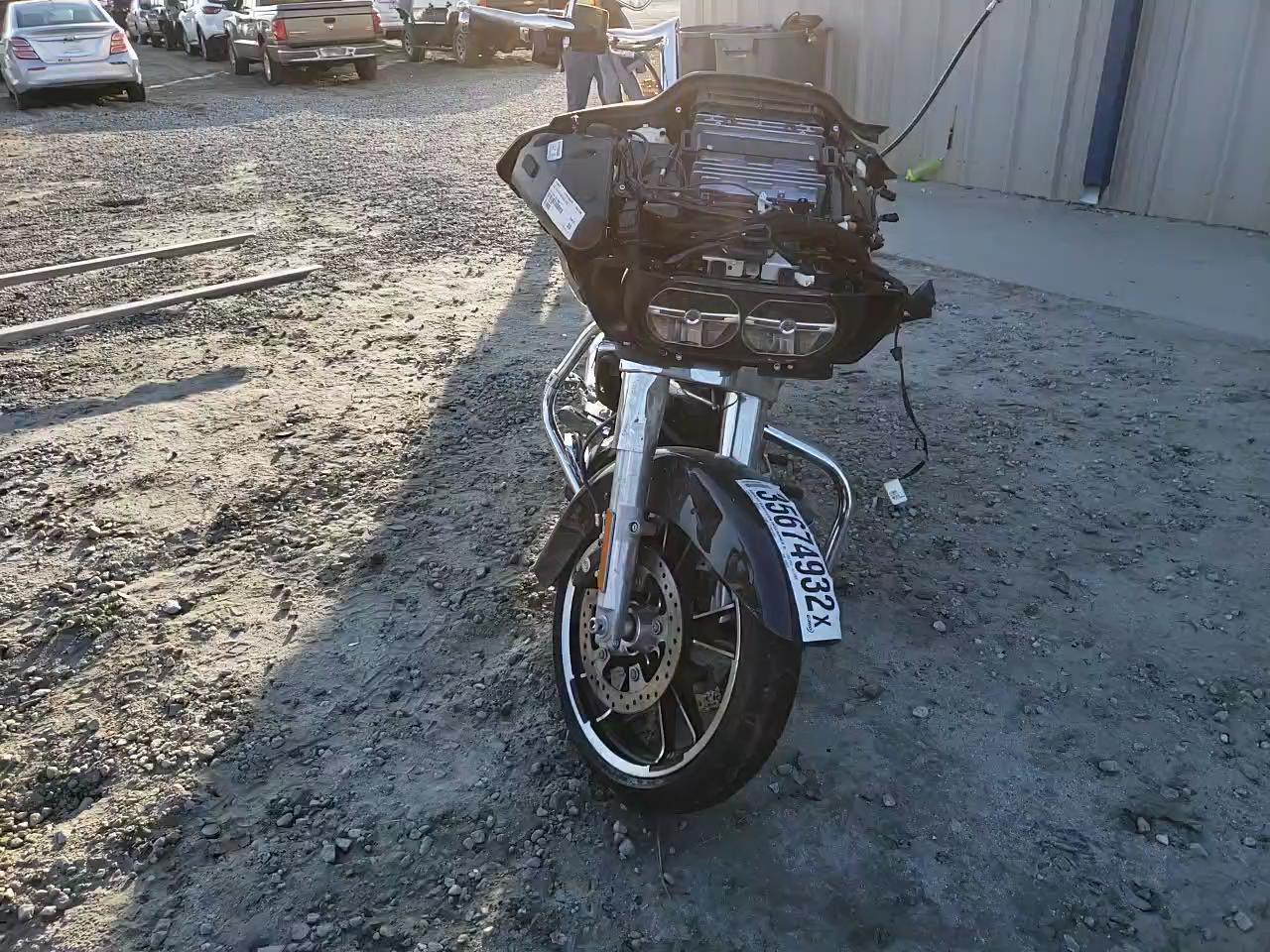 2021 HARLEY-DAVIDSON FLTRX - 1HD1KHC18MB639432