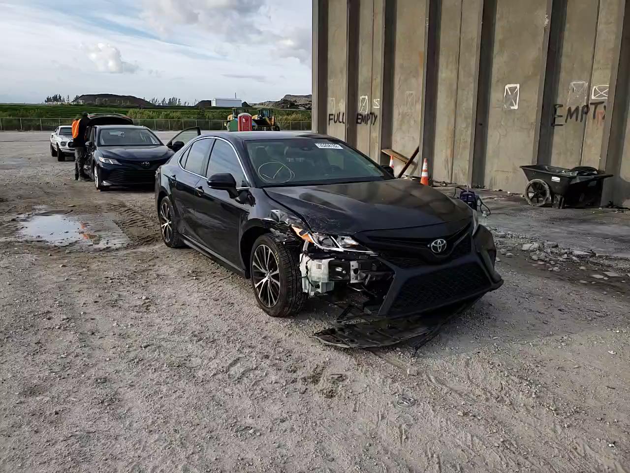 2019 TOYOTA CAMRY 4T1B11HK8KU170874