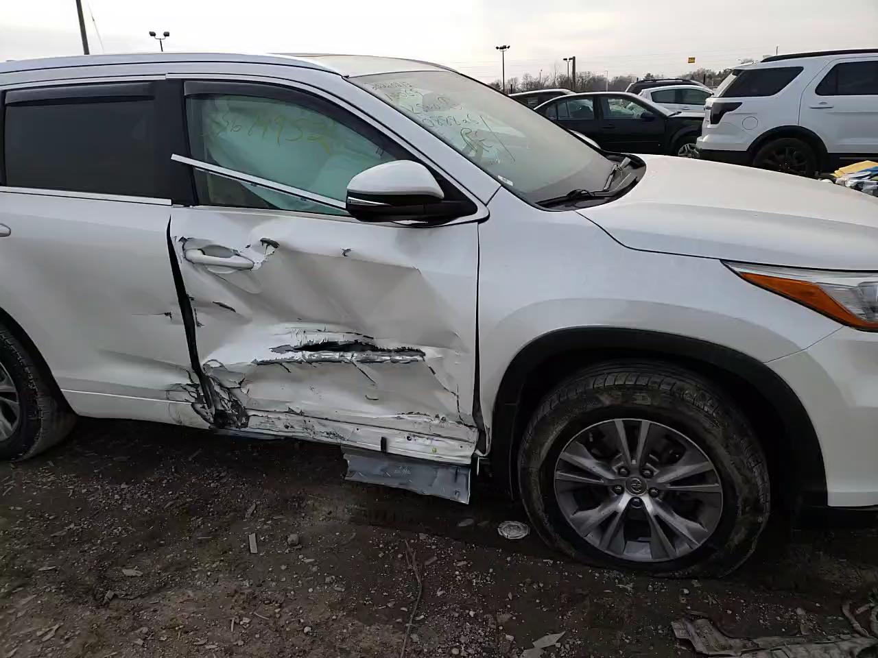 2015 TOYOTA HIGHLA XLE 5TDJKRFH7FS088826
