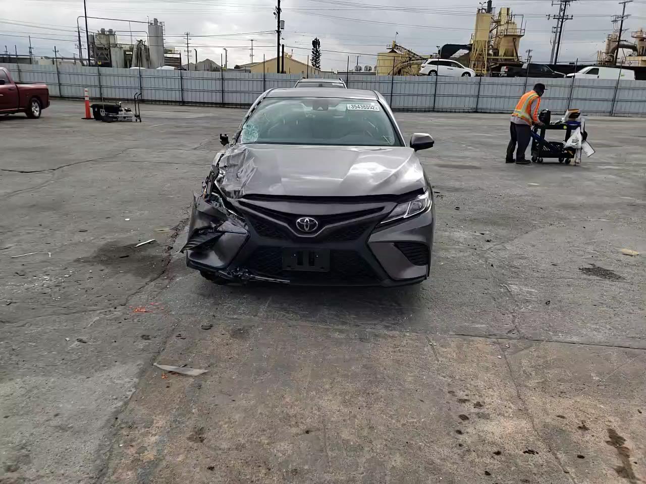 2019 TOYOTA CAMRY L 4T1B11HK3KU761758