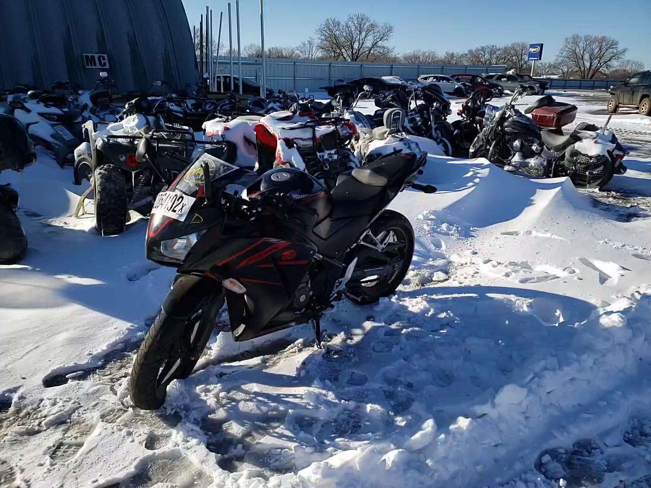 2018 HONDA CBR300 R MLHNC5106J5400834