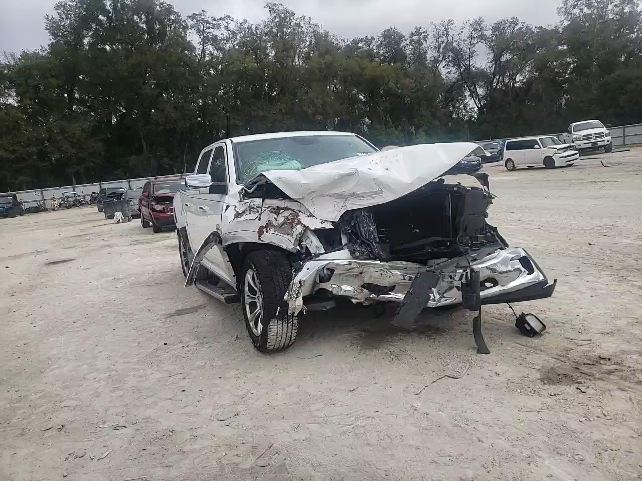 2017 RAM 1500 LONGH 1C6RR6PT6HS744340