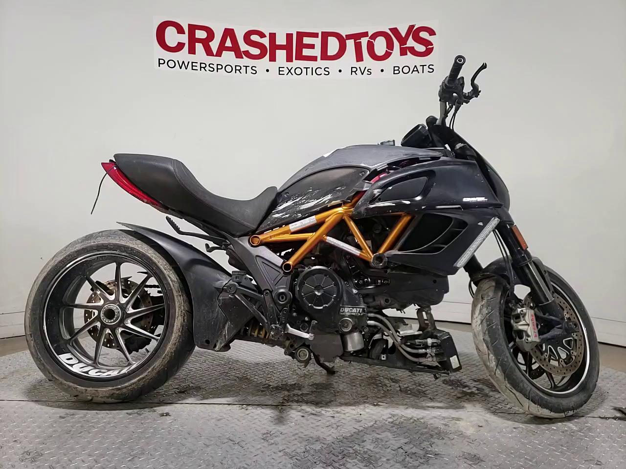 2013 DUCATI DIAVEL ZDM13BLW6DB014412
