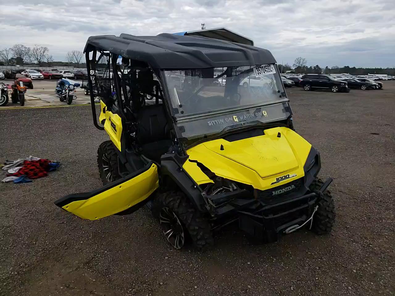 2018 HONDA SXS1000 M5 1HFVE042XJ4207045