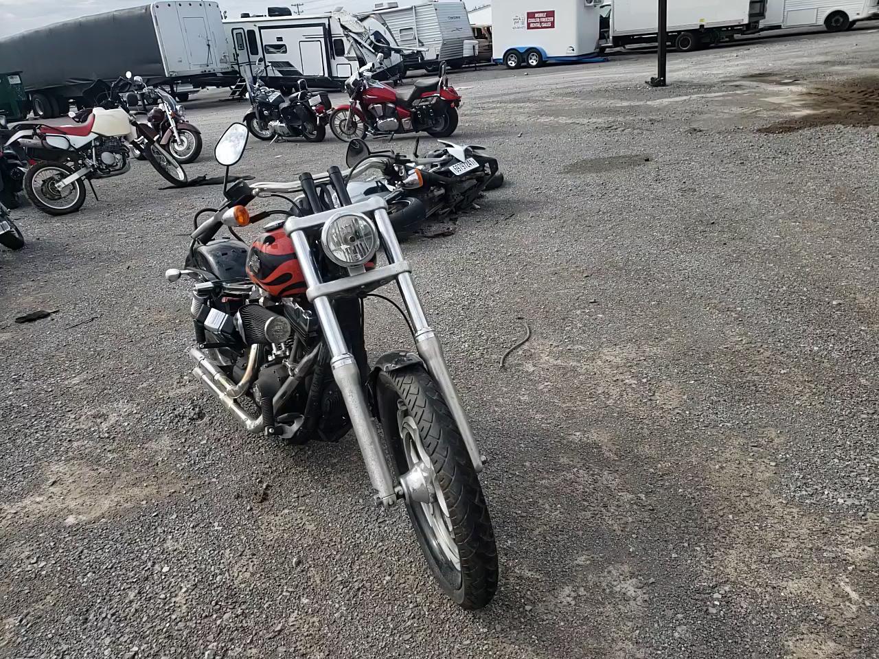 2010 HARLEY-DAVIDSON FXDWG 1HD1GP413AC318348